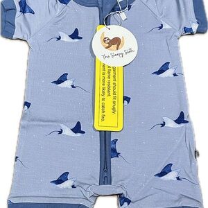 0-3 The Sleepy Sloth Rays the Roof Shorty